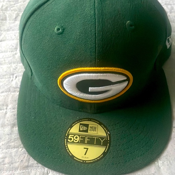 Green Bay Packer Fans size 7 55.8 cm. Medium size cap. Very nice and stylish.. - Picture 1 of 5